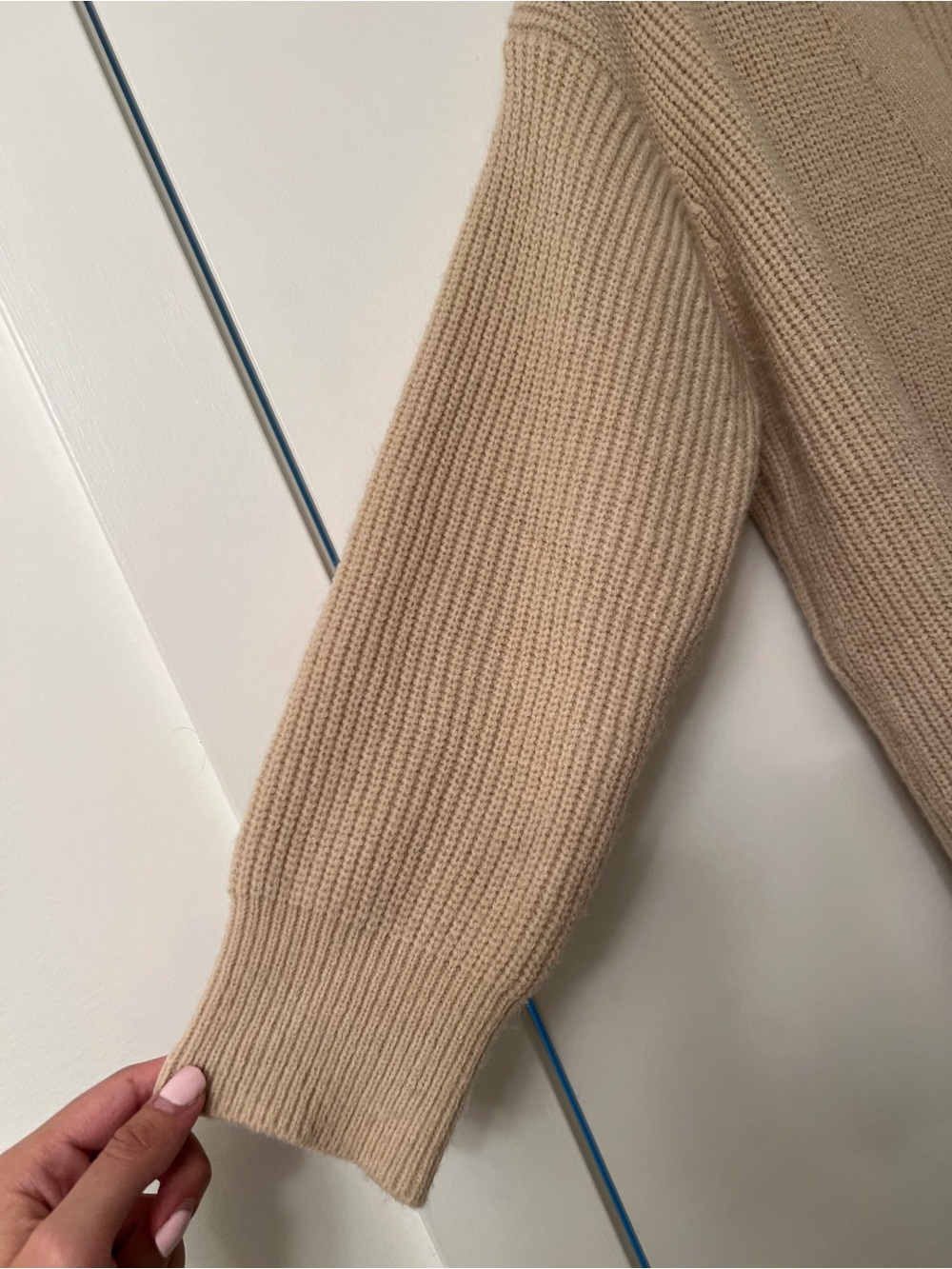 Beige Button‑Front Cardigan – Size Medium - Picture 5 of 6